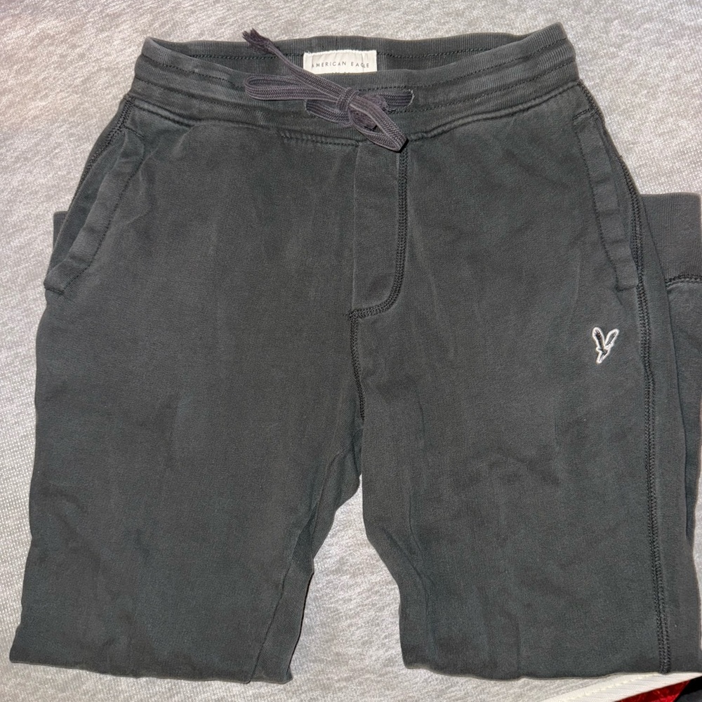 American Eagle Gray Sweatpants with Relaxed Fit